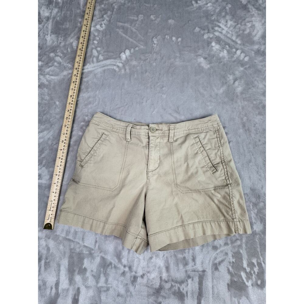 St. Johns‎ Bay Womens Khaki Shorts Brown Pockets Medium Wash High Rise Size 8